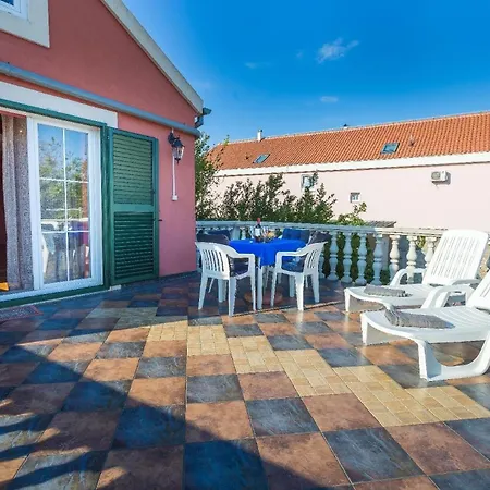 Holiday home Fuer 14 Personen In Ugljan, Dalmatien Inseln Vor Zadar *